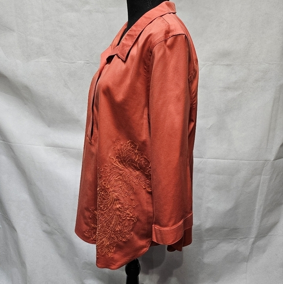 Chico's Burnt Orange Embroidered Floral Back Button Up Top Sz U.S. 15 or 3 Chico - Picture 3 of 8